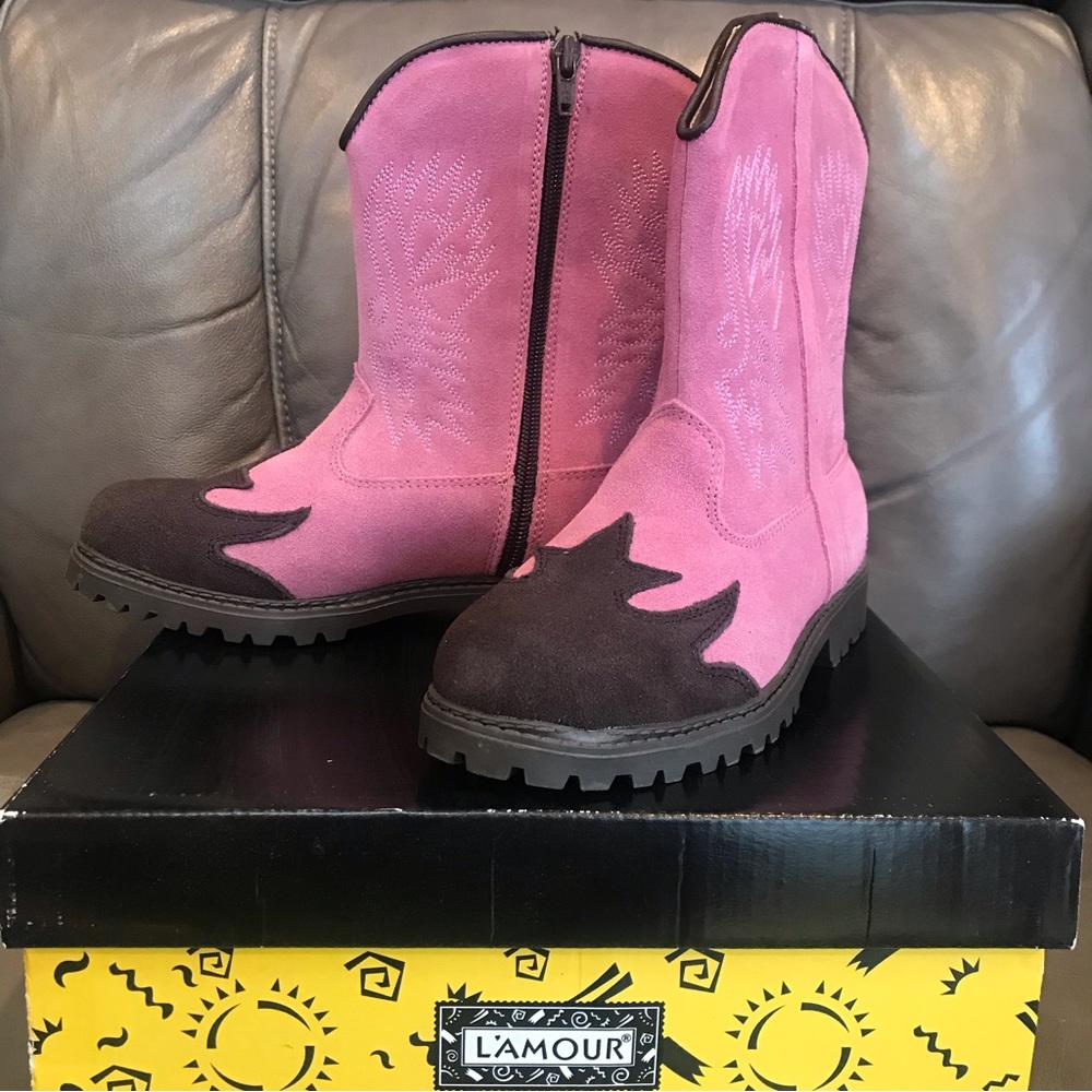 NWT Girl’s suede cowboy fall/winter boots
